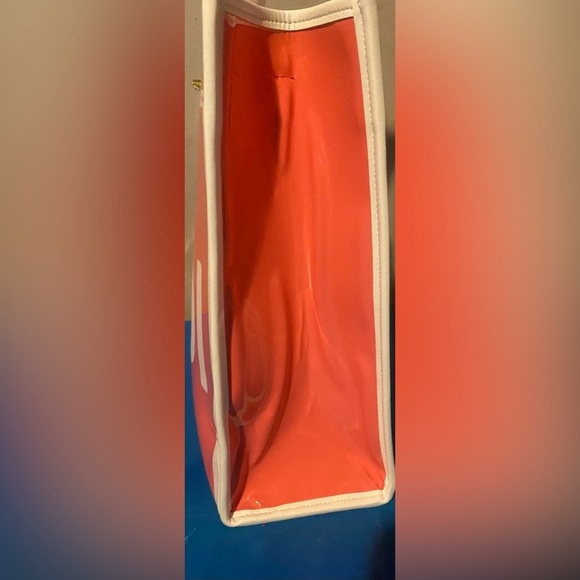 Fendi Coral Tote Bag - Picture 6 of 6